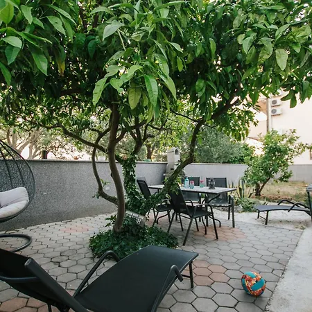 Apartment With Parking Space - 25102 Trogir