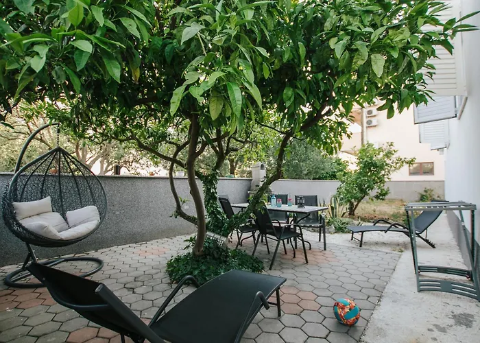 Апартаменты With Parking Space - 25102 Трогир